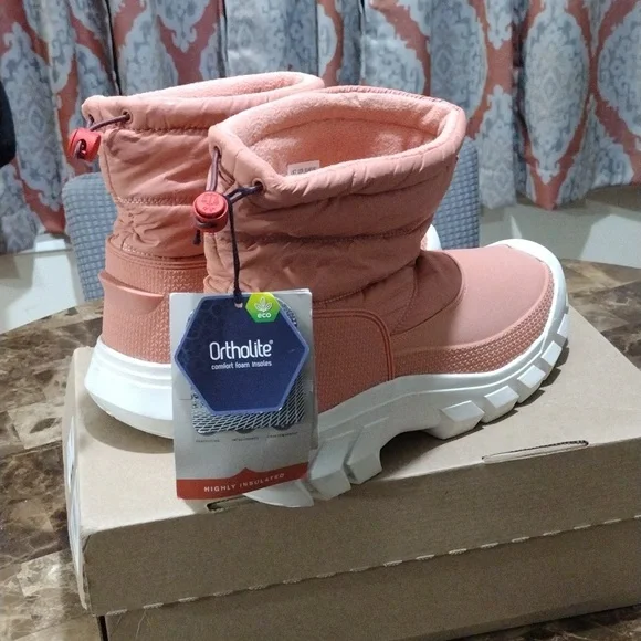 Hunter Pink Winter Boots - Picture 6 of 9